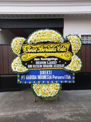 Papan Bunga Duka di Alas Barat